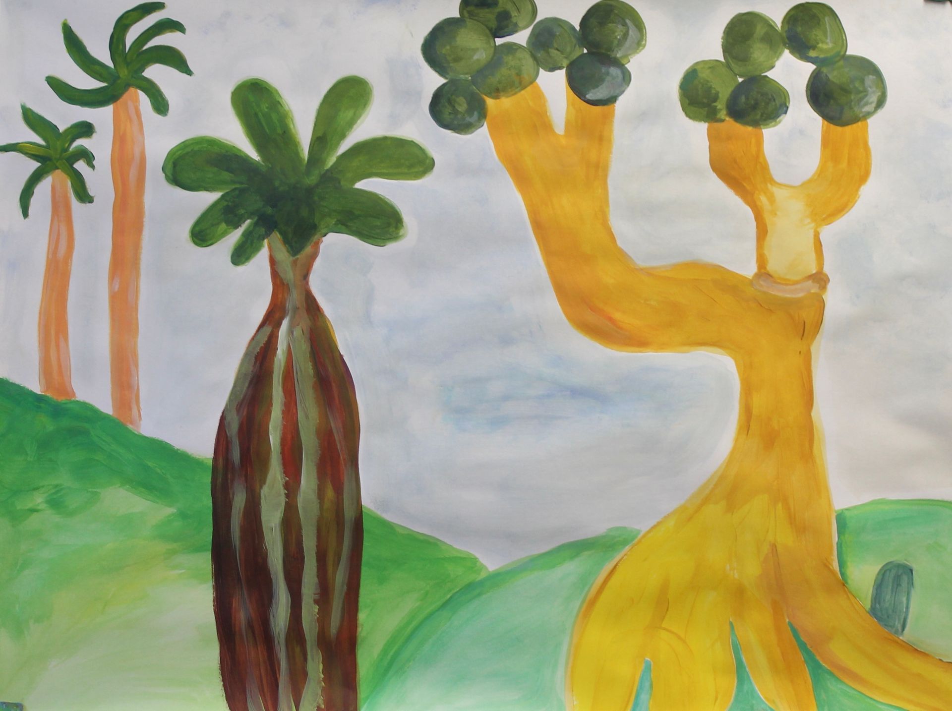 Een schilderij van palmbomen en een gele boom