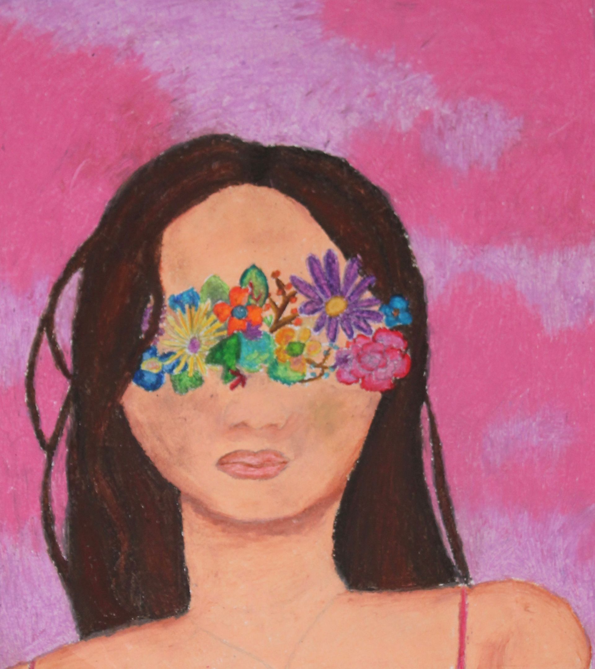 Portret van een jonge vrouw met een masker van bloemen op haar gezicht, getekend met oliepastel bij de jongerencursus