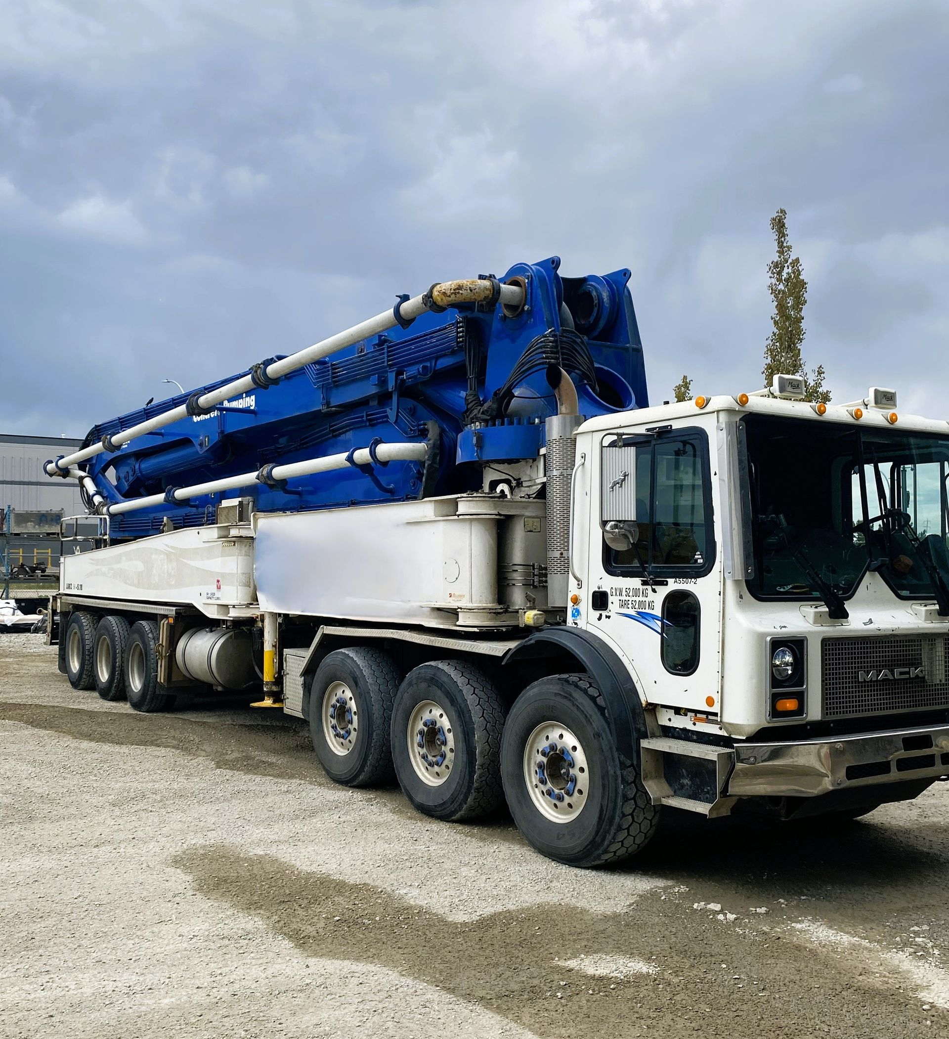 used 2007 Alliance 55m concrete pumps for sale