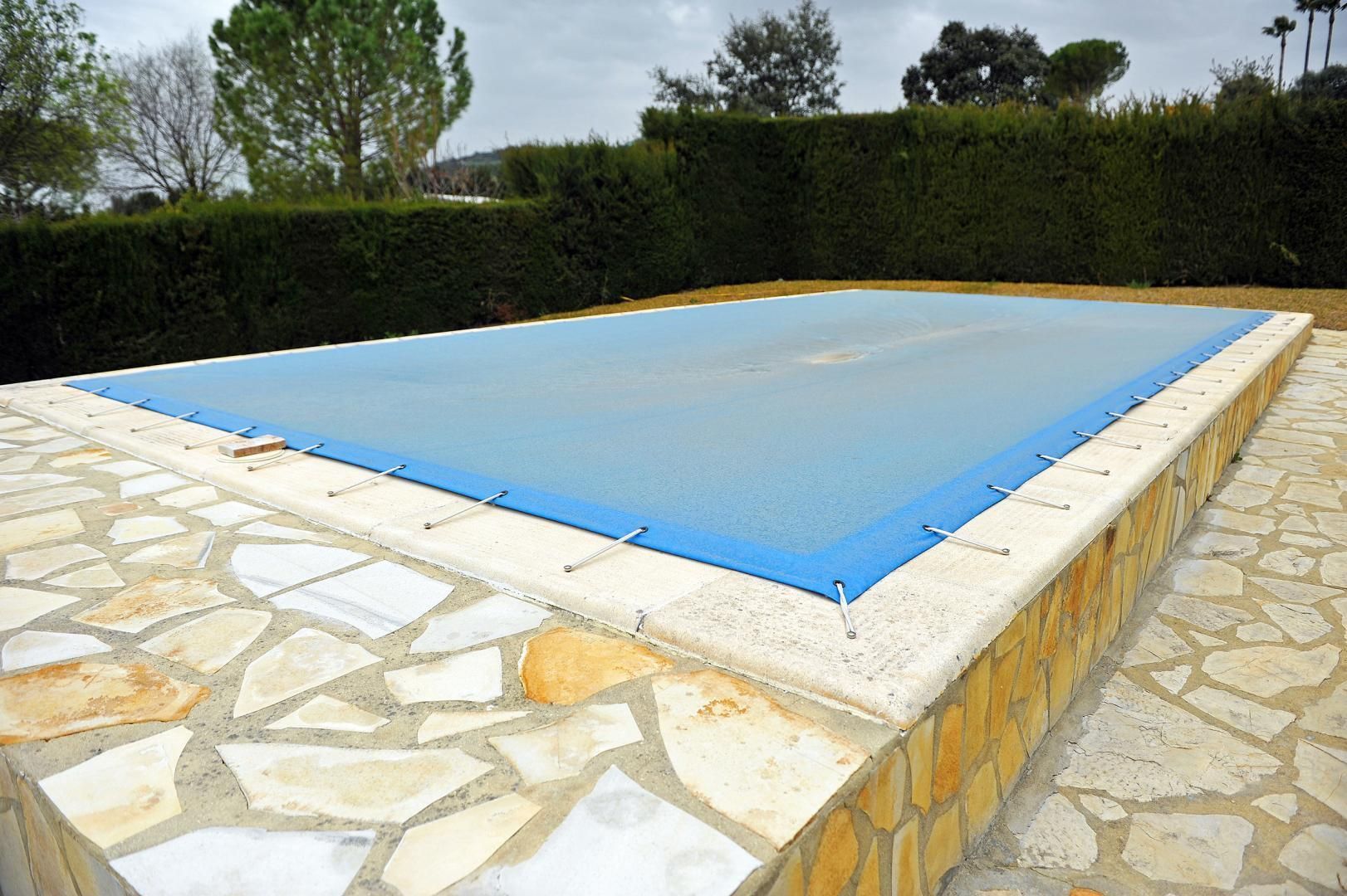 Ouverture et fermeture de piscine