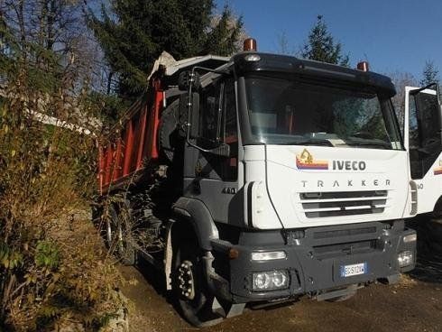 Camion per movimentazione terra a Como