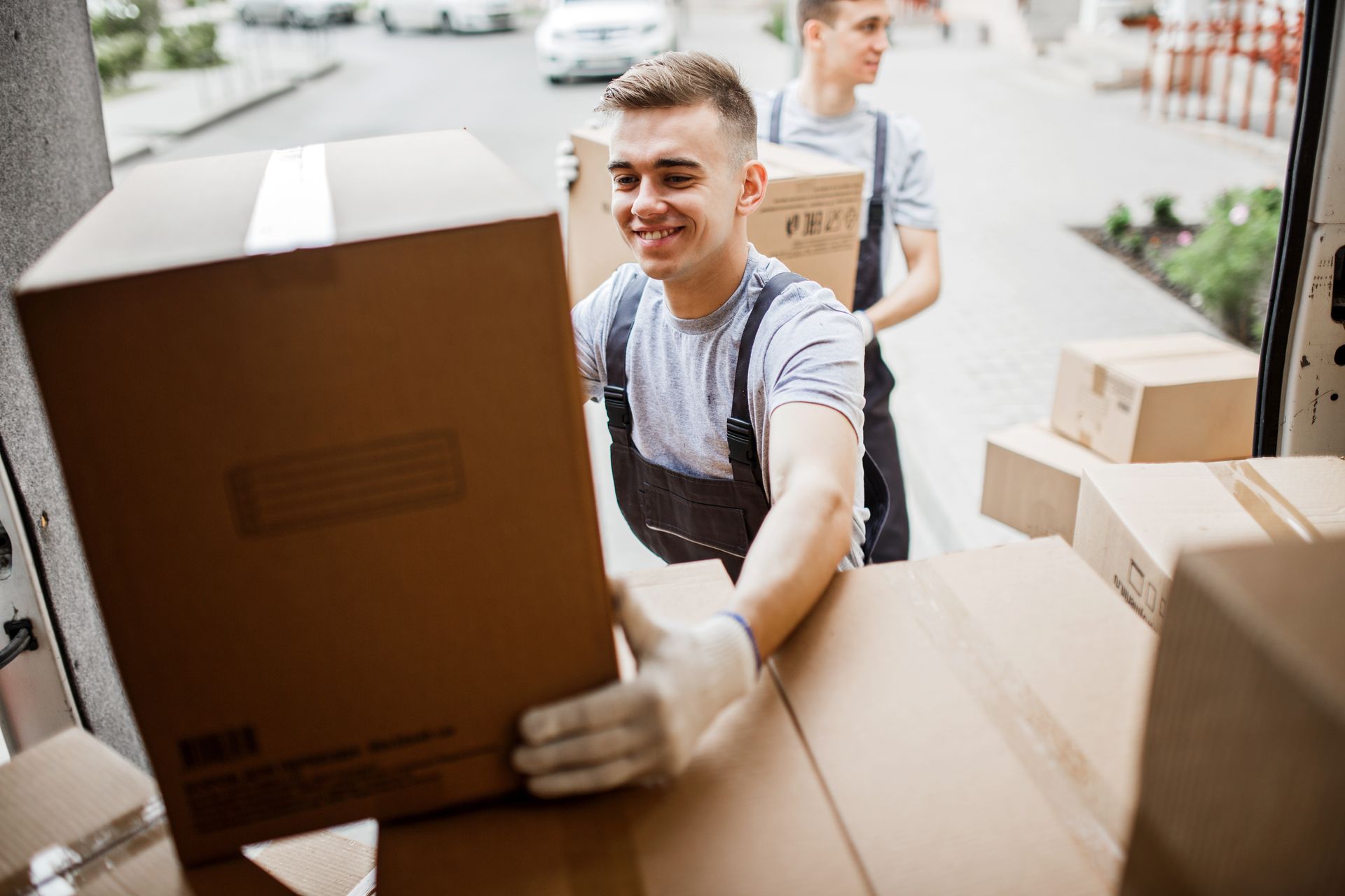 local connecticut moving company