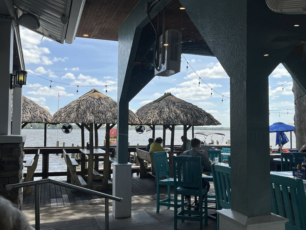 tarpon-turtle-waterfront