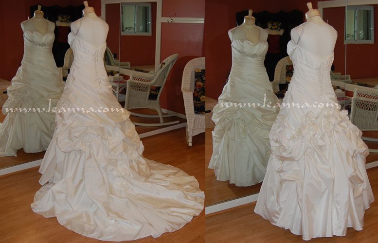 The Tufted Bustle Services | How to bustle a wedding gown | Leanna Studios