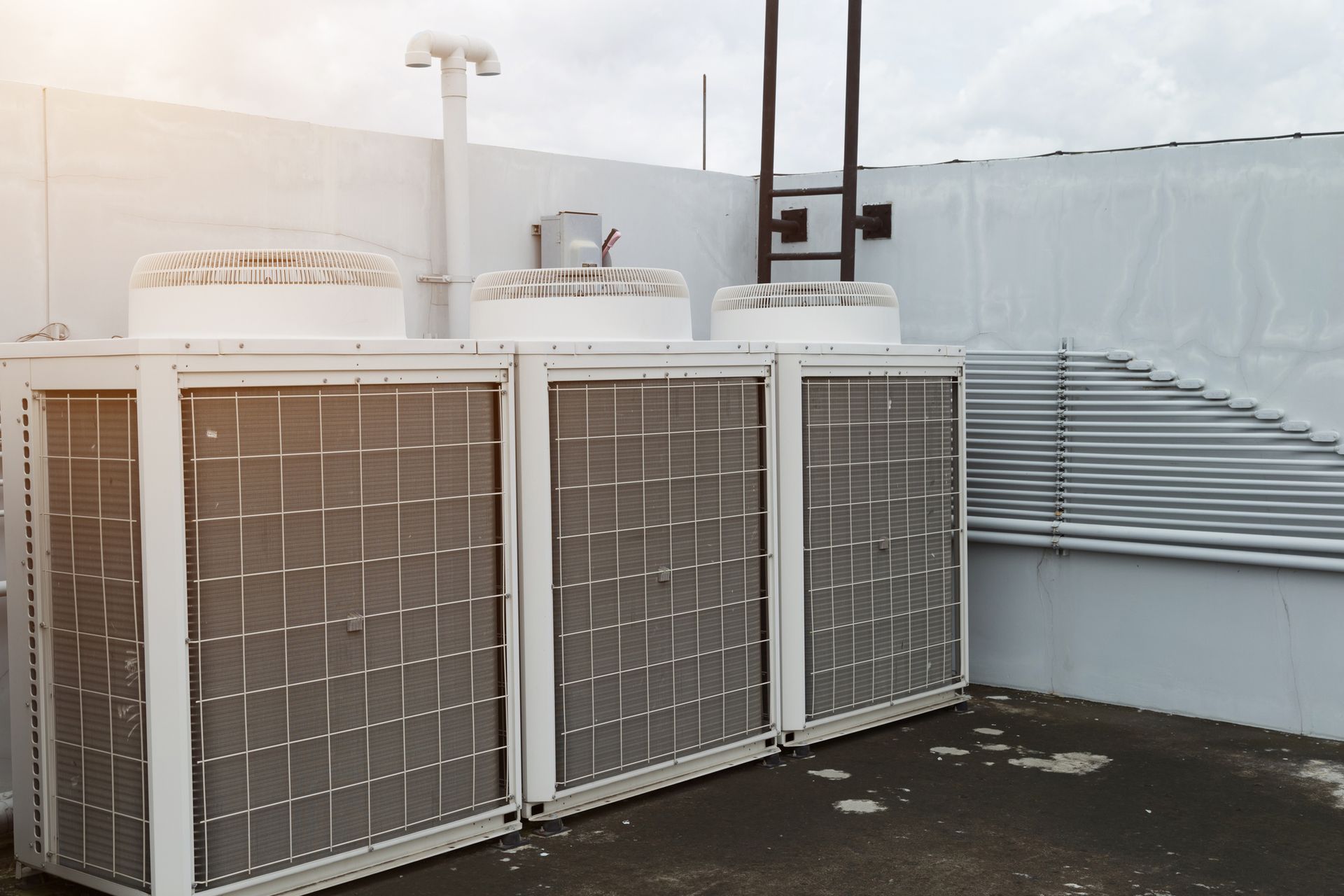 Flat Filters vs Pleated Filters: A Cost-Benefit Analysis for Louisville Property Managers