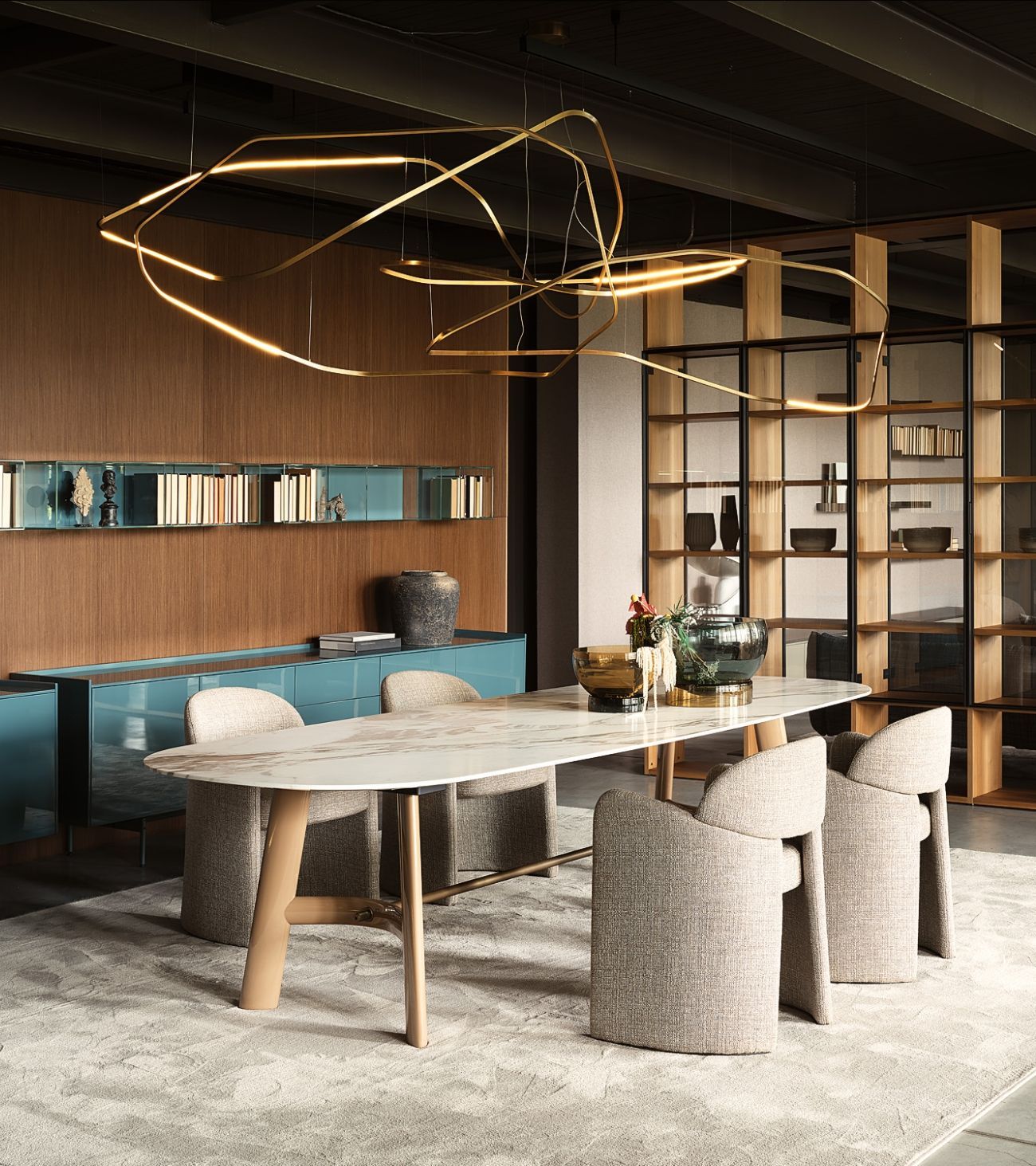 Comedor moderno con mesa escultural, sillas tapizadas, lámpara colgante y estanterías de madera.