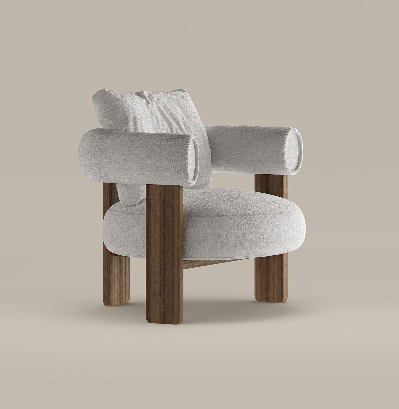 Sillón color crema con estructura de bouclé, patas de madera oscura y cojín a juego sobre fondo beige.