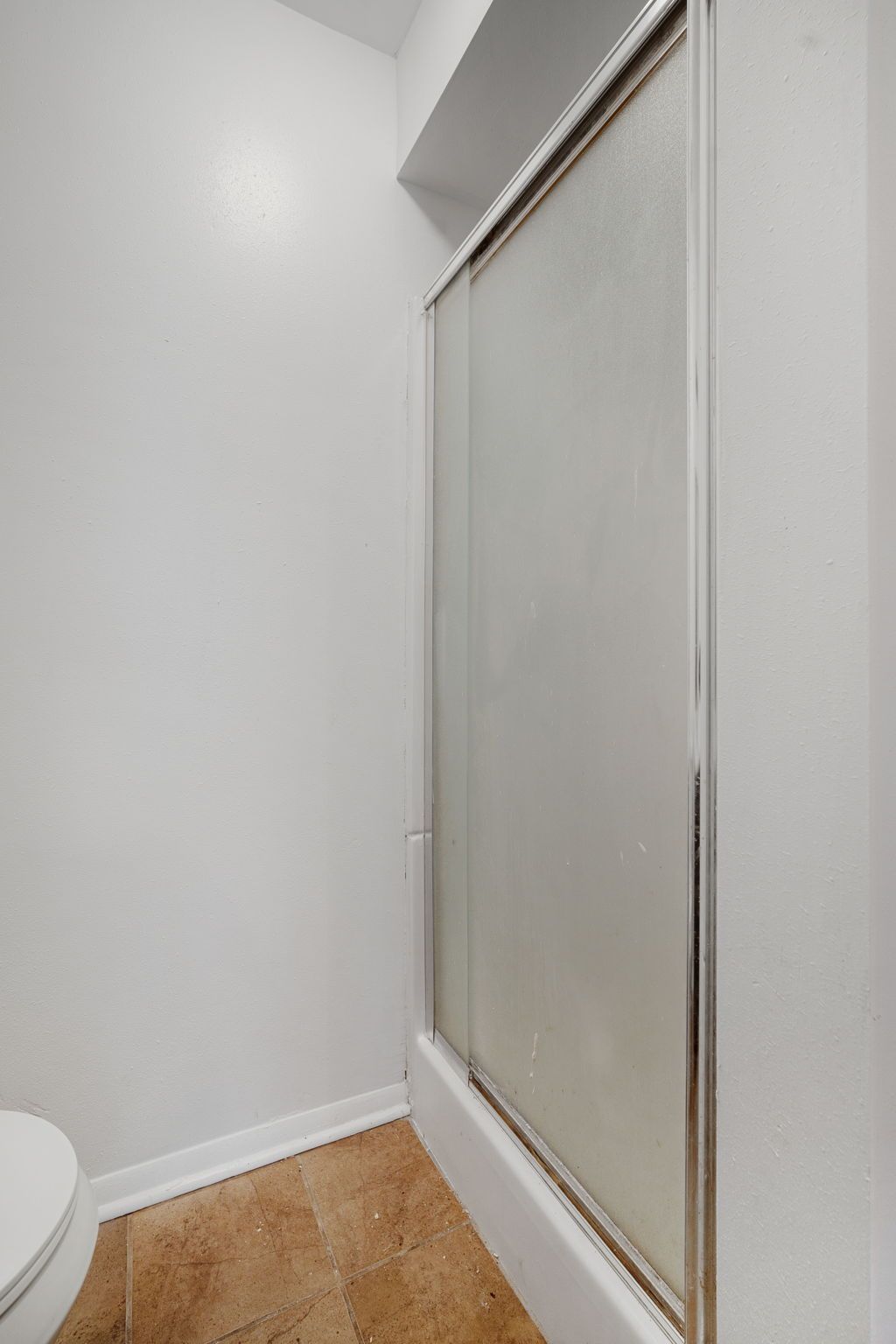 Photo showing shower entrance