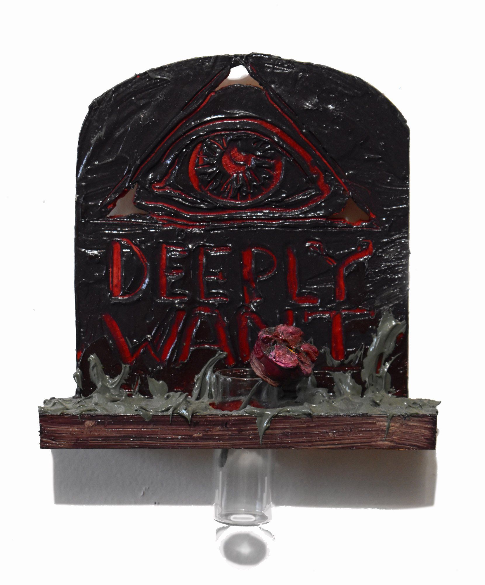 A gravestone with the words 
