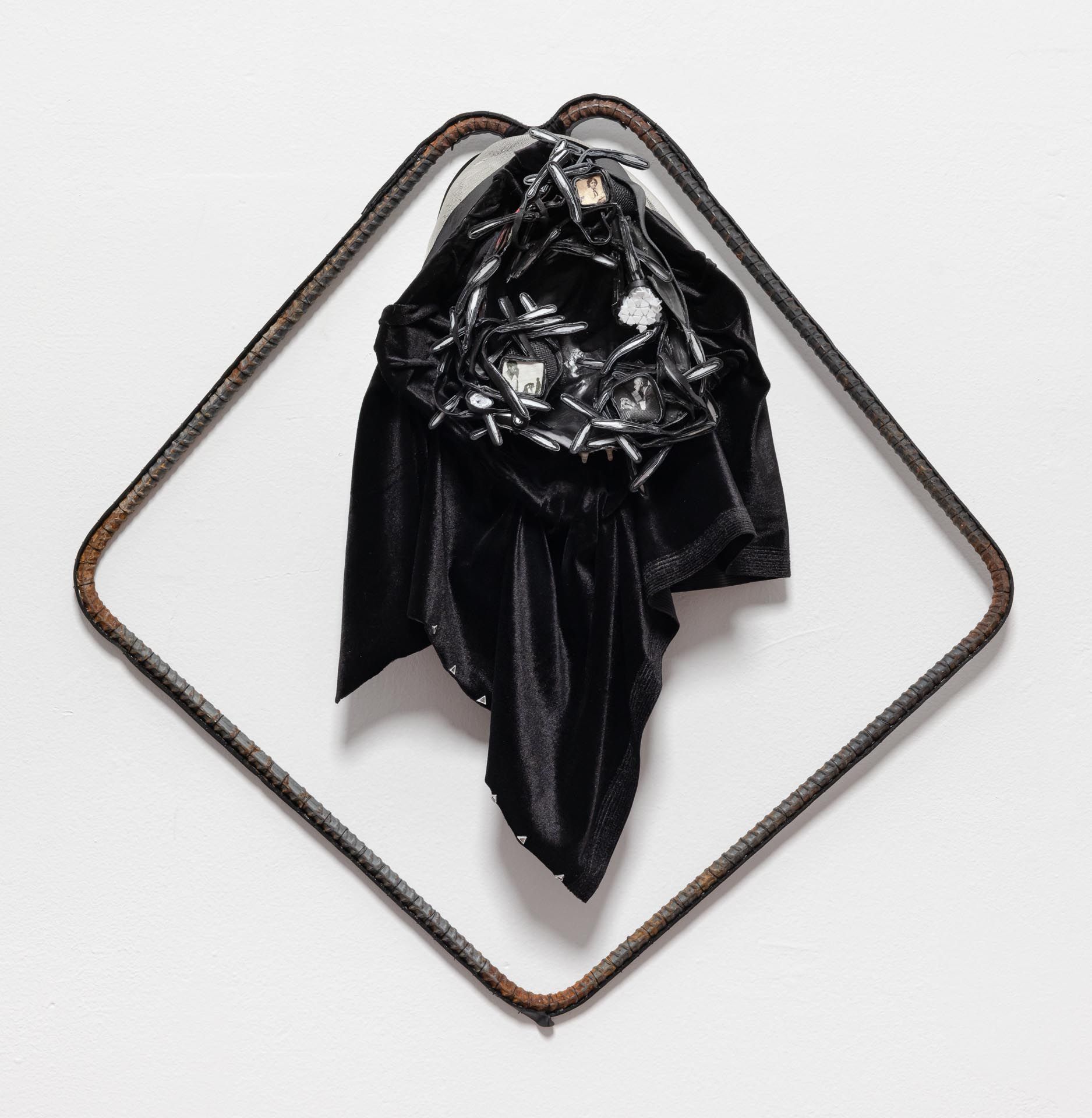 Alicia Piller, Stars Beneath Their Skin