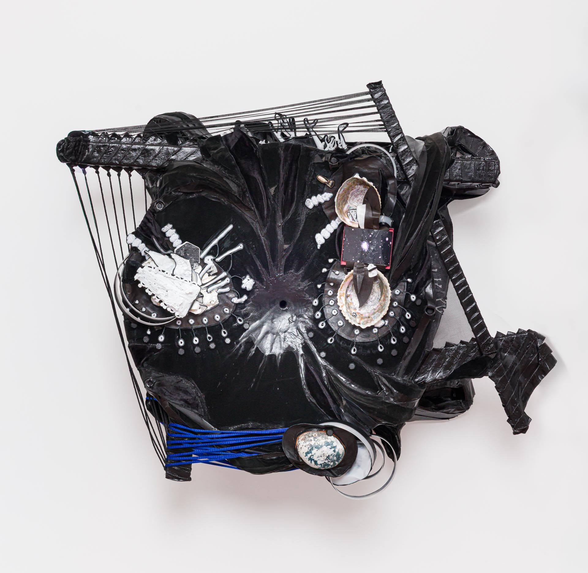 Alicia Piller, Fractured Continuum. Silent Expansion