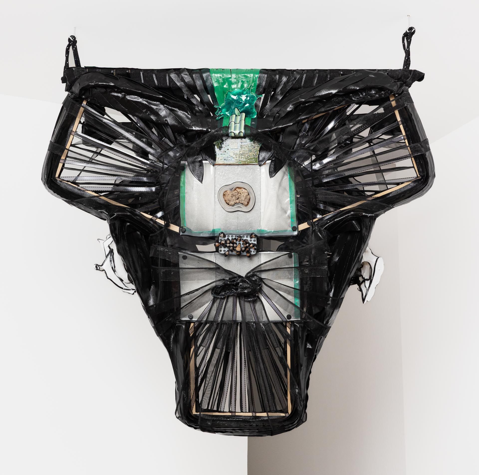Alicia Piller, Holding Space. Mass Departing