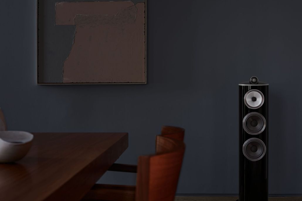 igh--804+D4+Gloss+Black+Dining+Room+Front+Detail