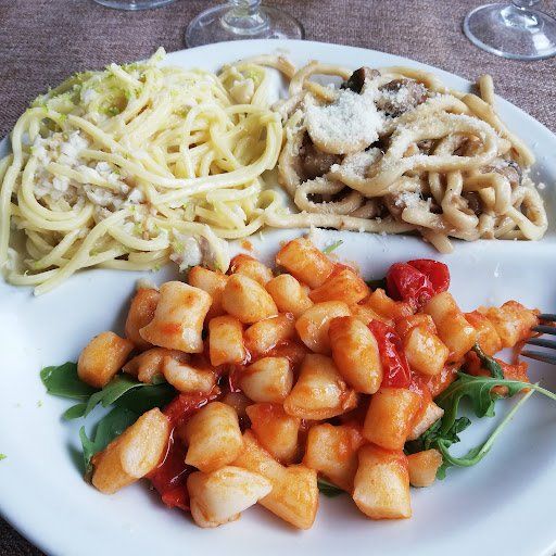 tris di piatti