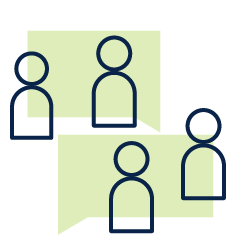 Four outlined people icons over two overlapping light green speech bubbles