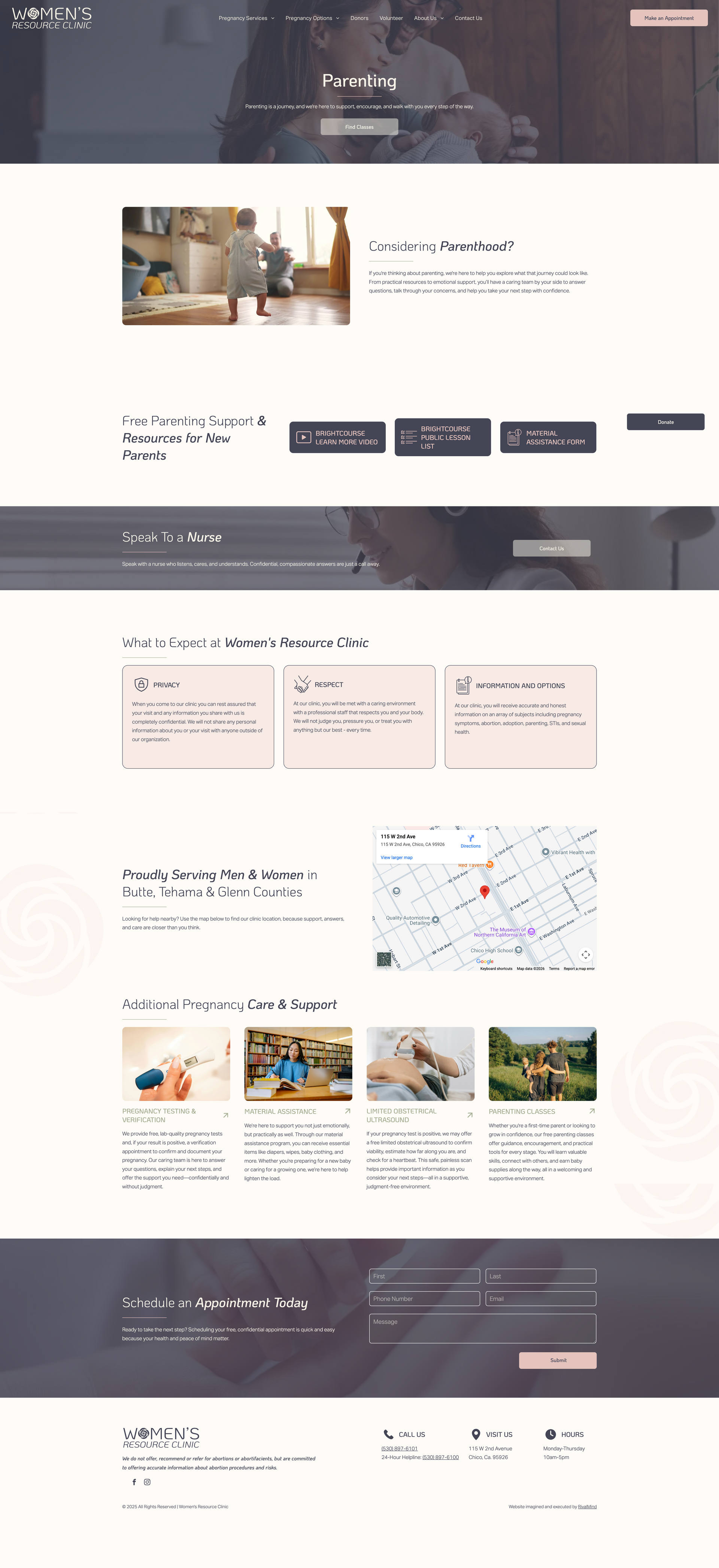 Screenshot of a Japanese website homepage with a hero banner, buttons, and sections of cards and map listings