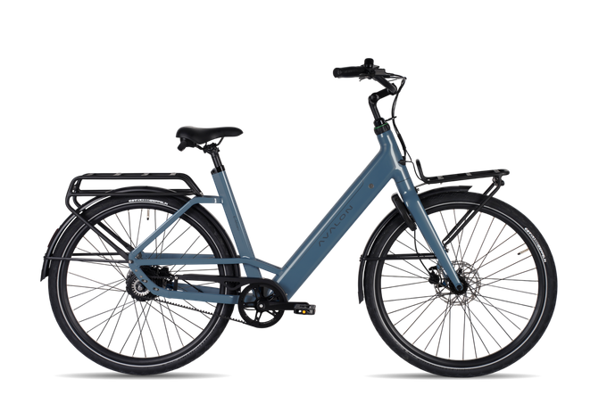 Blauwe Avalon E-Moev elektrische stadsfiets met riemaandrijving en krachtsensor