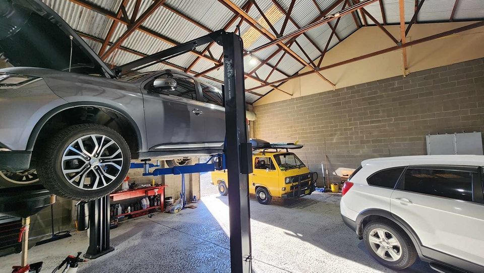 Donnellys Mechanical - Port Macquarie. A picture of a customer's vehicle being worked by Mechanics in Port Macquarie.