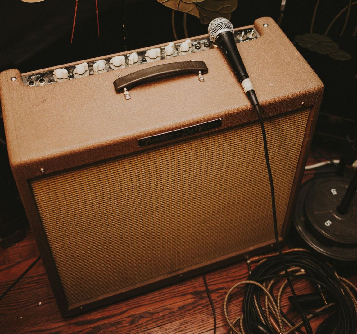 amp 1
