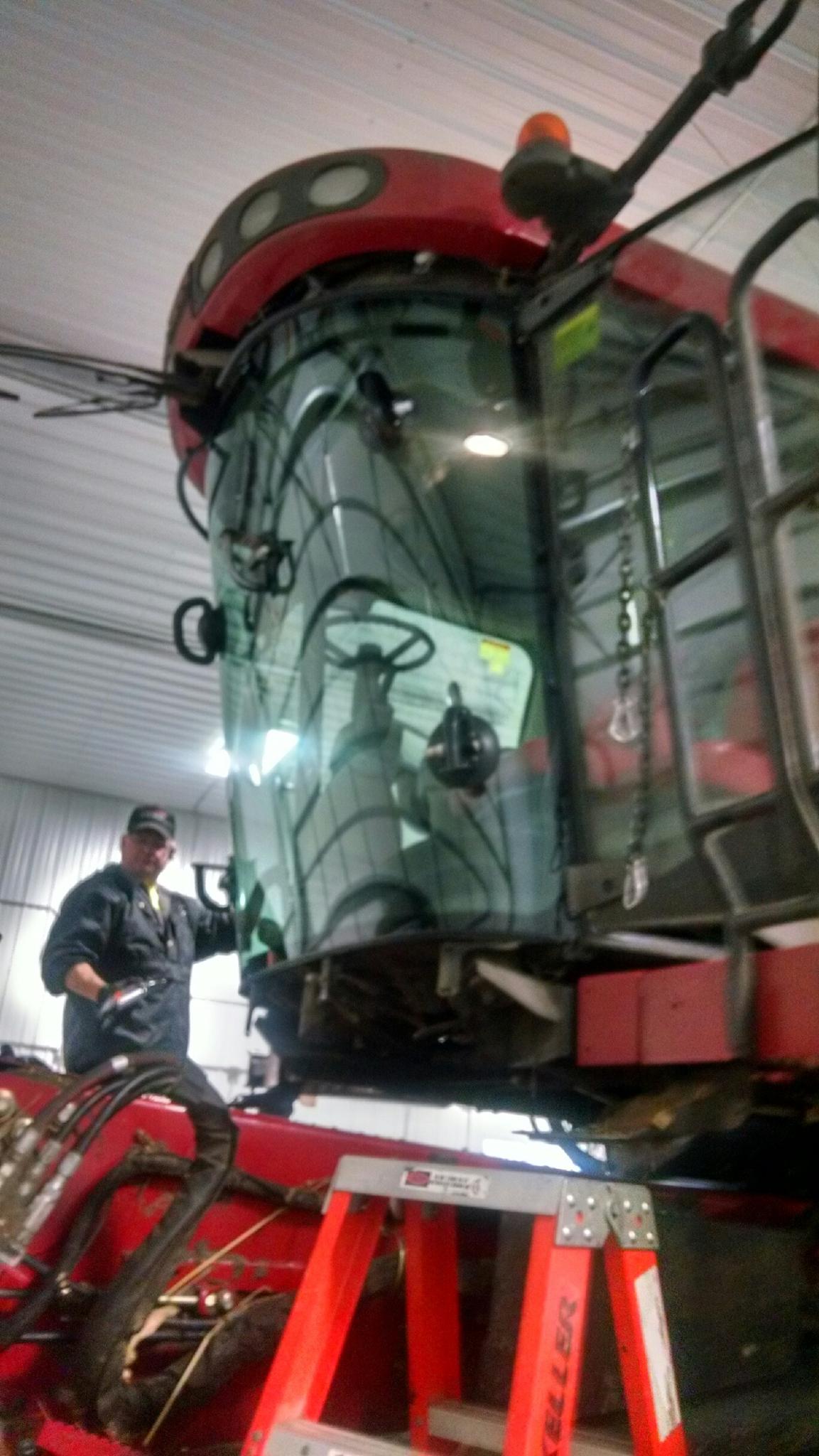 Gallery Eau Claire, WI Red Robin Auto Glass