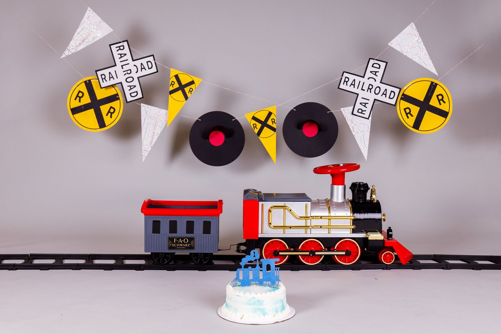 Cake smash set up - train theme