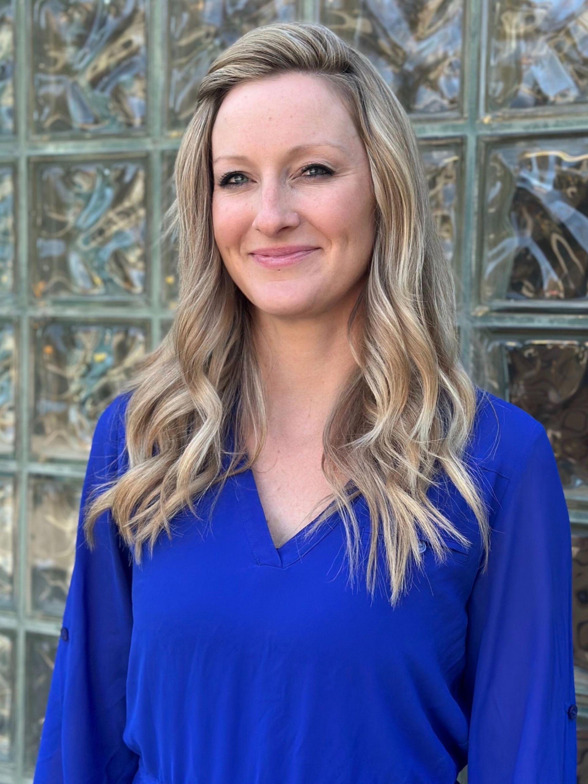 Jessica Tucker – low-maintenance blondes, dimensional colour and scalp therapy at Sücos Hair Salon Whistler