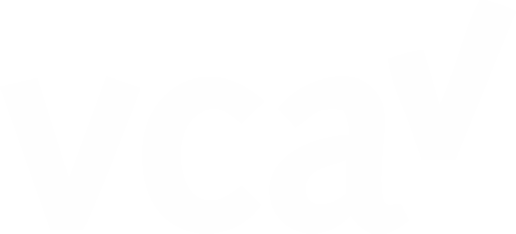 Logo. Witte tekst op een witte achtergrond.
