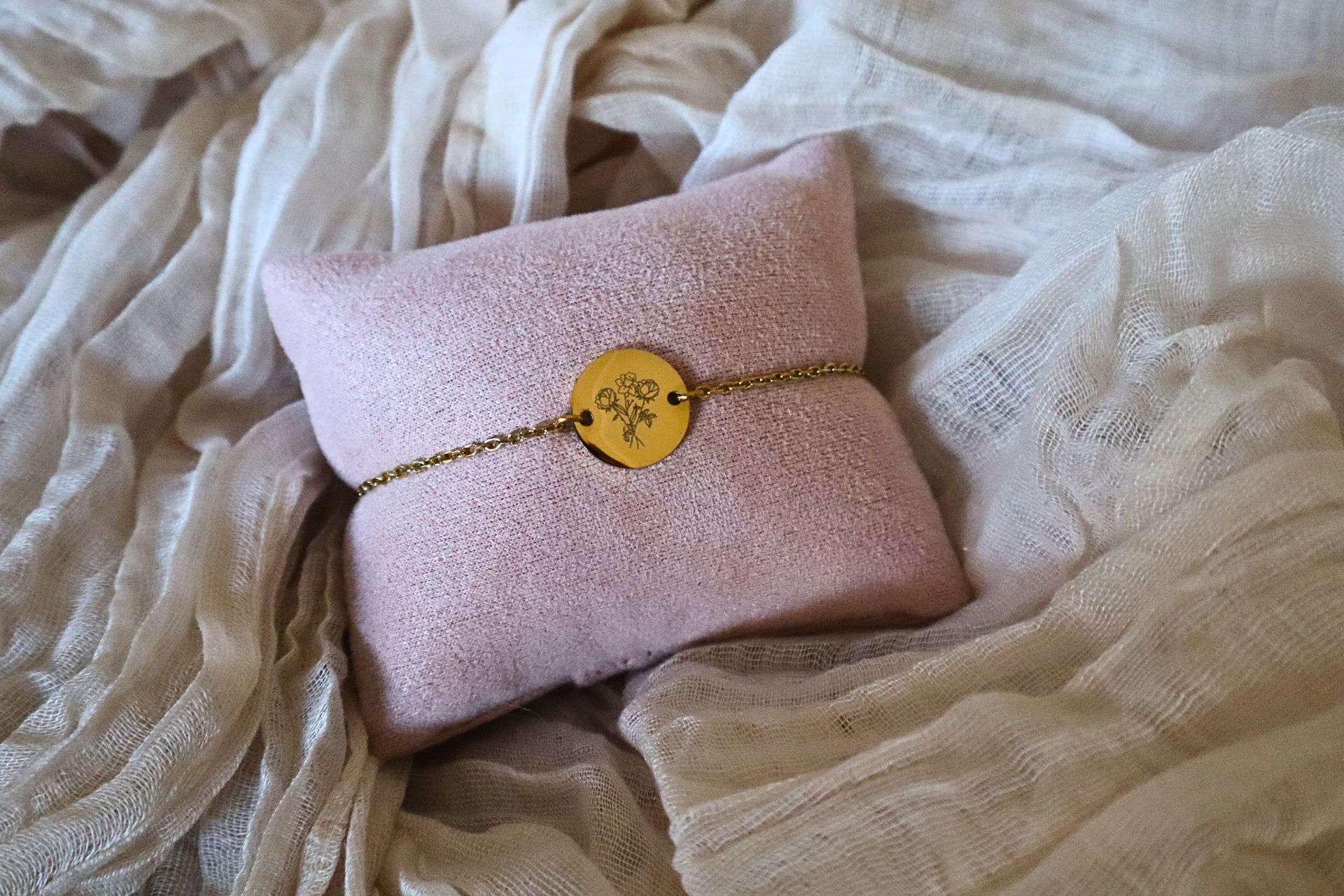 BIRTHFLOWER BOUQUET BRACELET