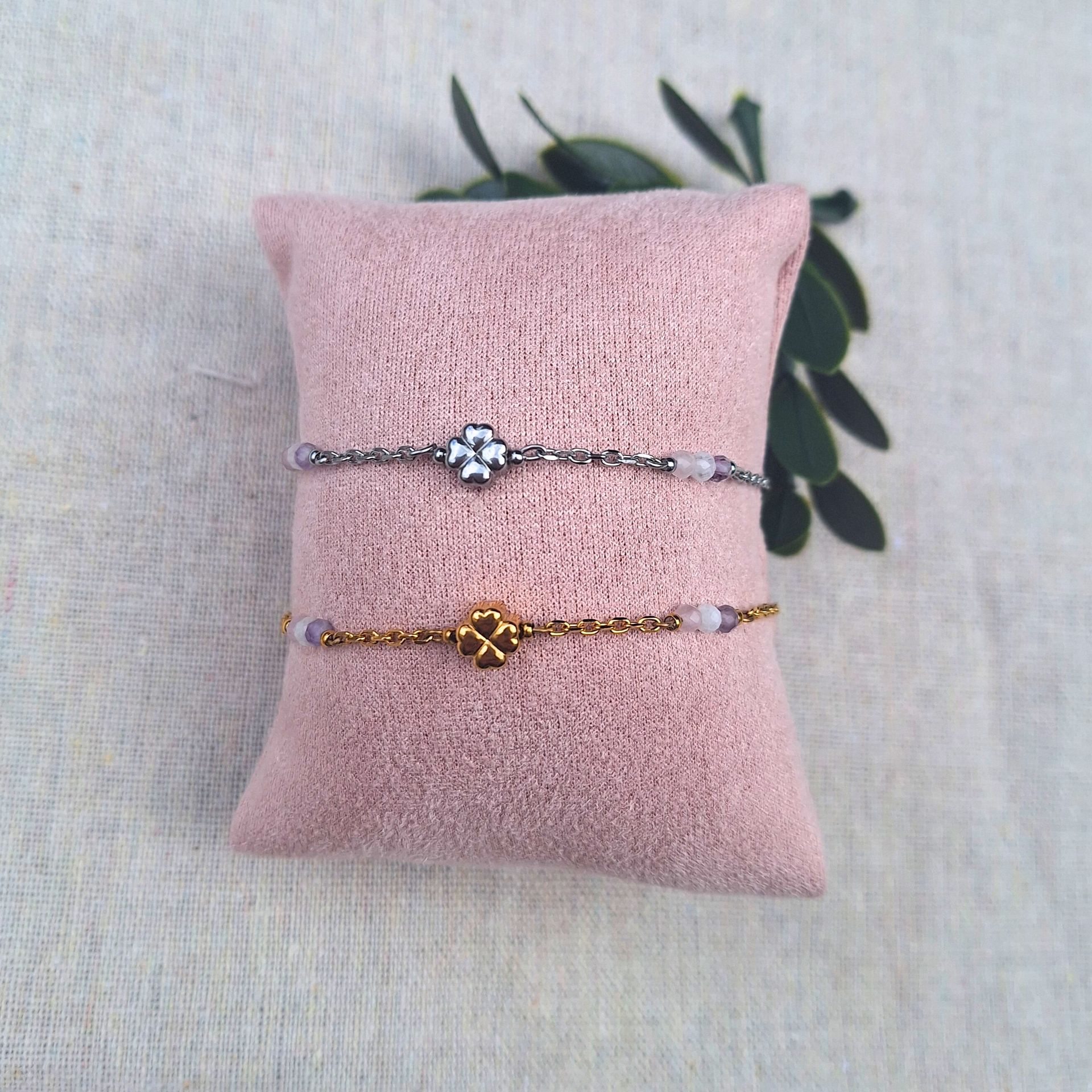 IVF armband