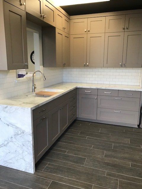 Quartz kitchen countertop