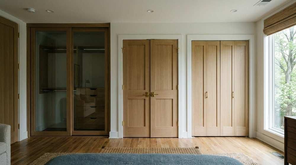 Match door type to room clearance
