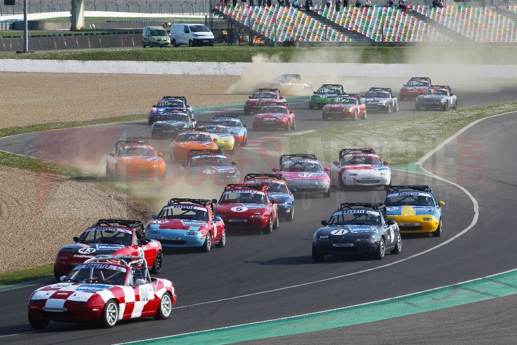 ROADSTER PRO CUP - HISTORIC TOUR MAGNY-COURS - HVM RACING - 2022