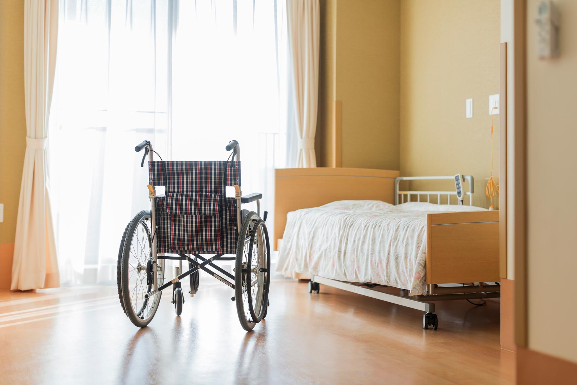 Handicapped Room — Anaheim, CA — Kettle Motor Hotel
