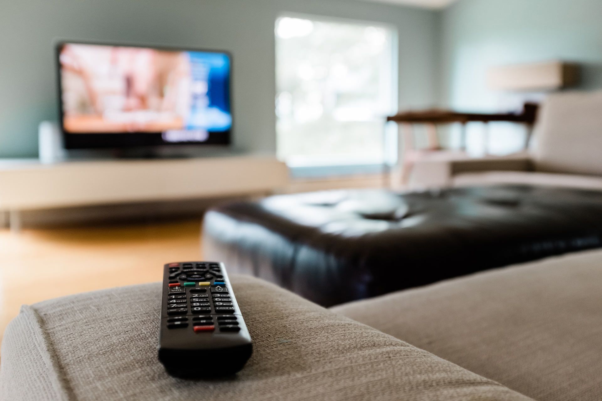 Remote and Tv — Anaheim, CA — Eagle Inn & Suites