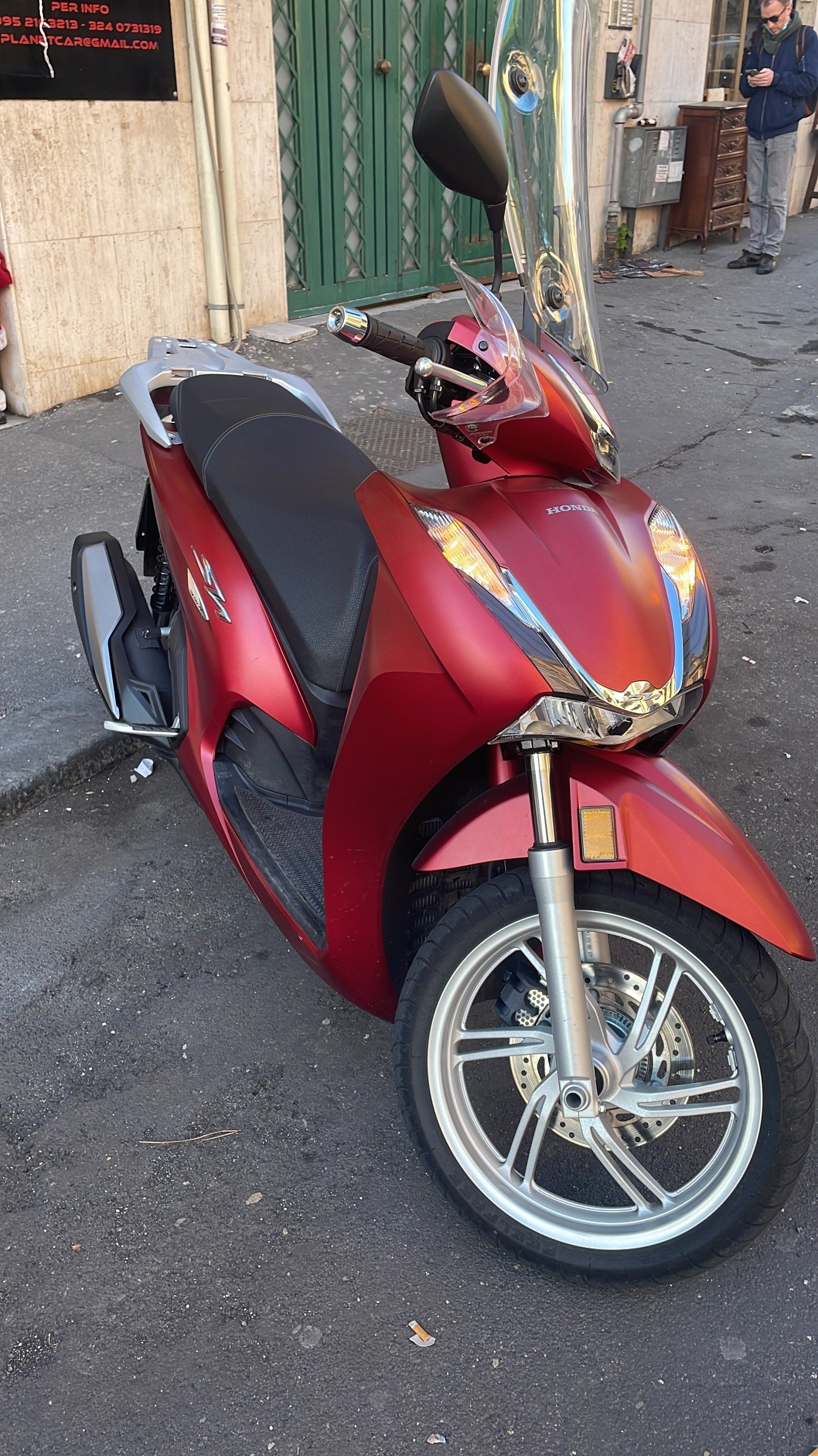 planet car noleggio auto e moto