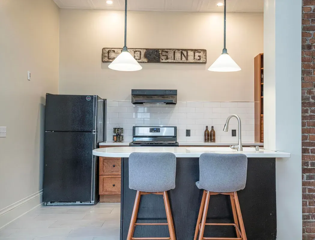 Vacation Rentals vs. Airbnb in New Bedford