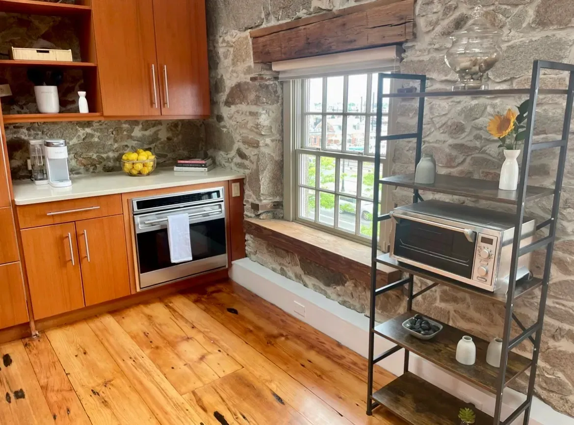 luxury accommodation New Bedford