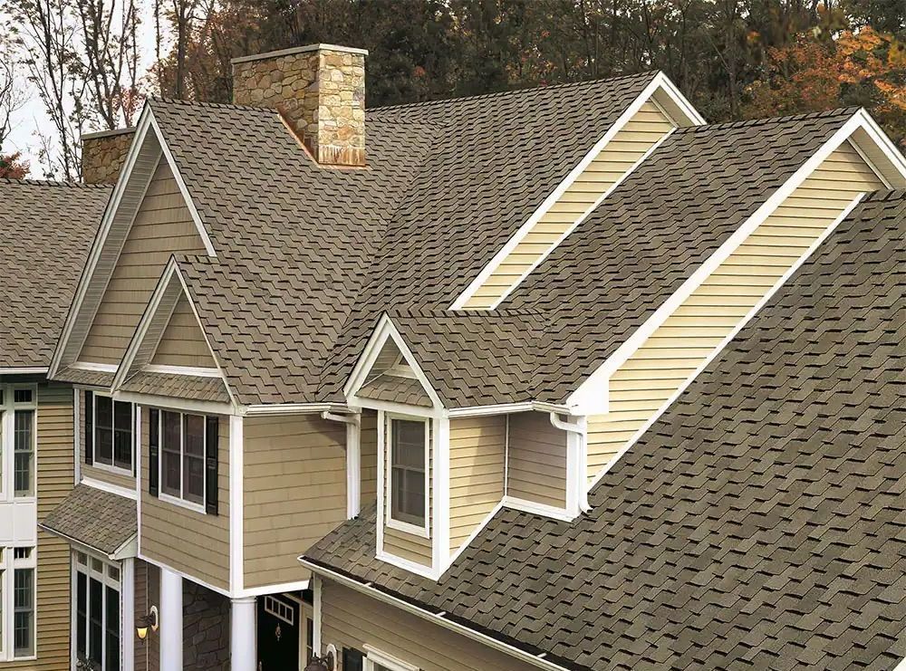 Roof repair and replacement contractor in Greenville, WI