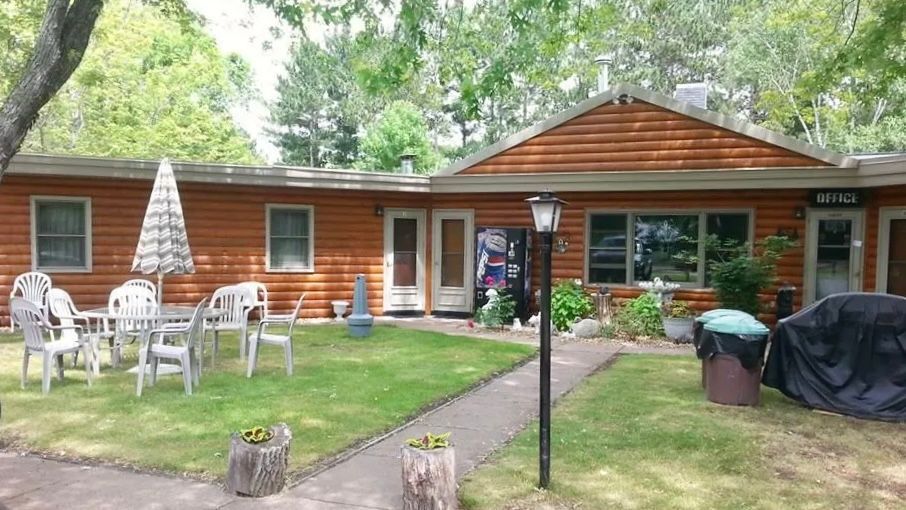 Flat Rubber Roof EPDM Tapered Insulation in Siren, WI by contractor Badgerland Restoration & Remodeling | New London WI