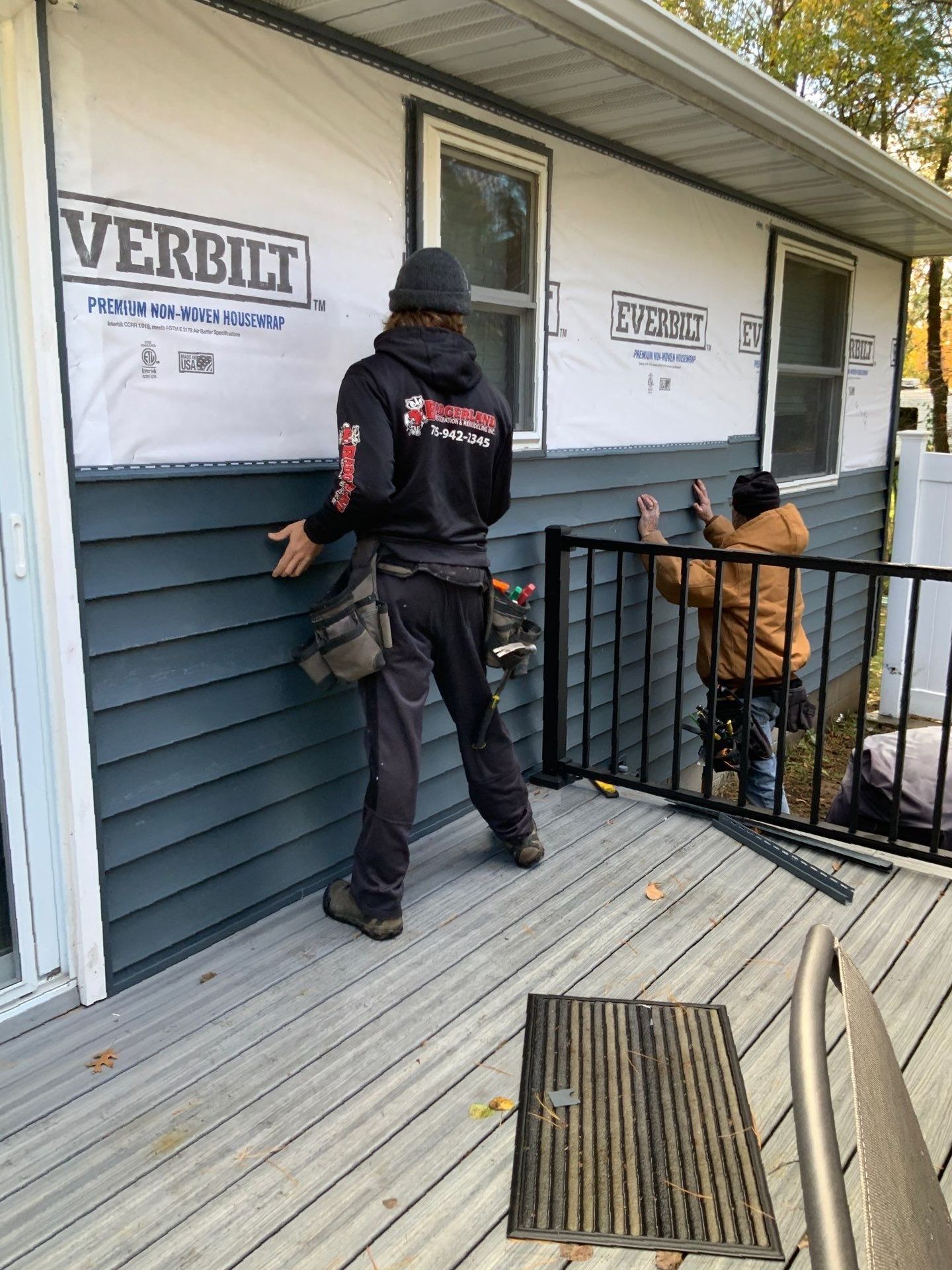 Winterizing home to prepare house for winter, insulated foam siding, siding replacement installation contractor wisconsin