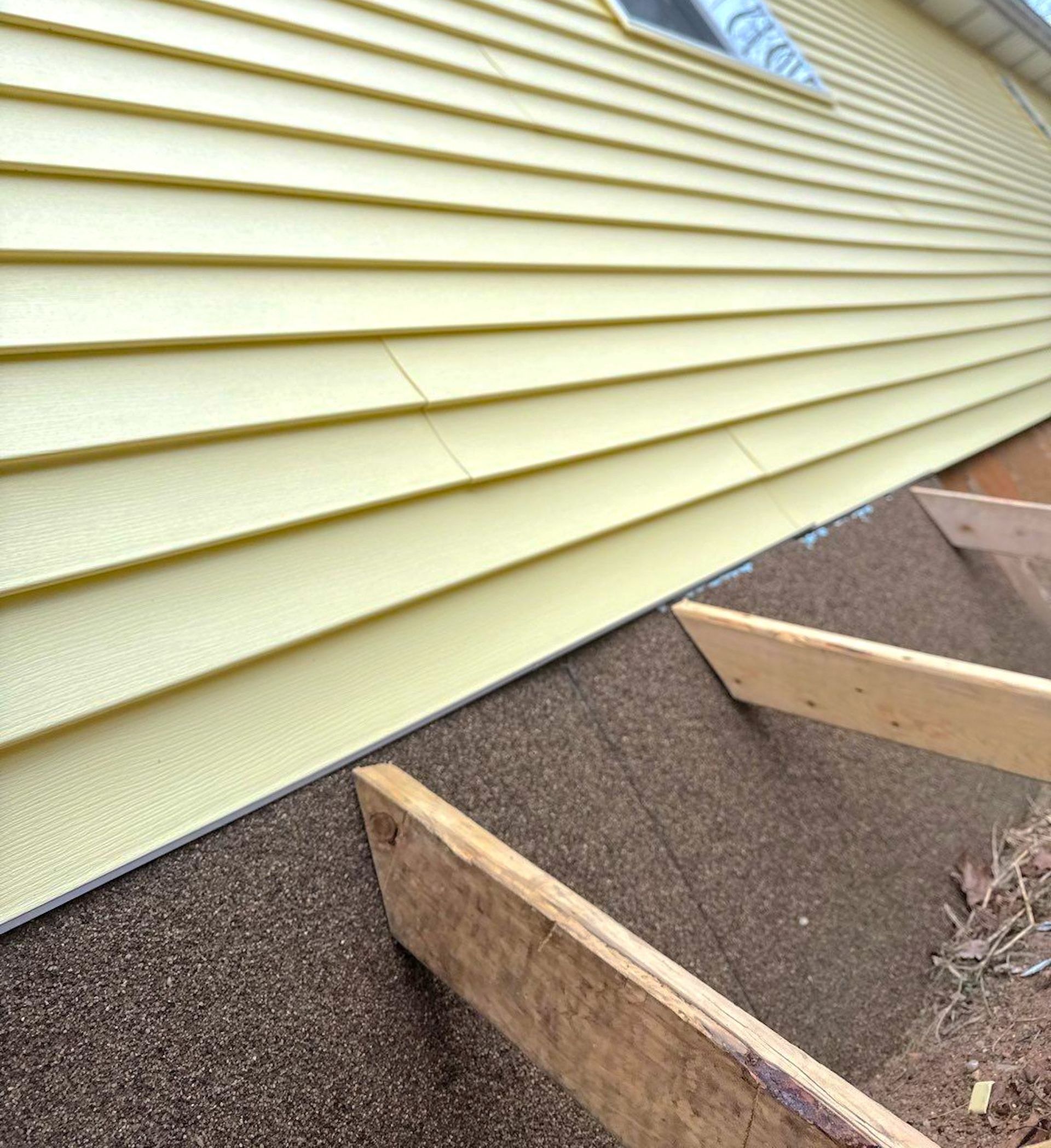 Siding Replacement Shingled Roof Replacement Wisconsin Rapids Norandex D-4 Yellow GAF Timberline Golden Harvest