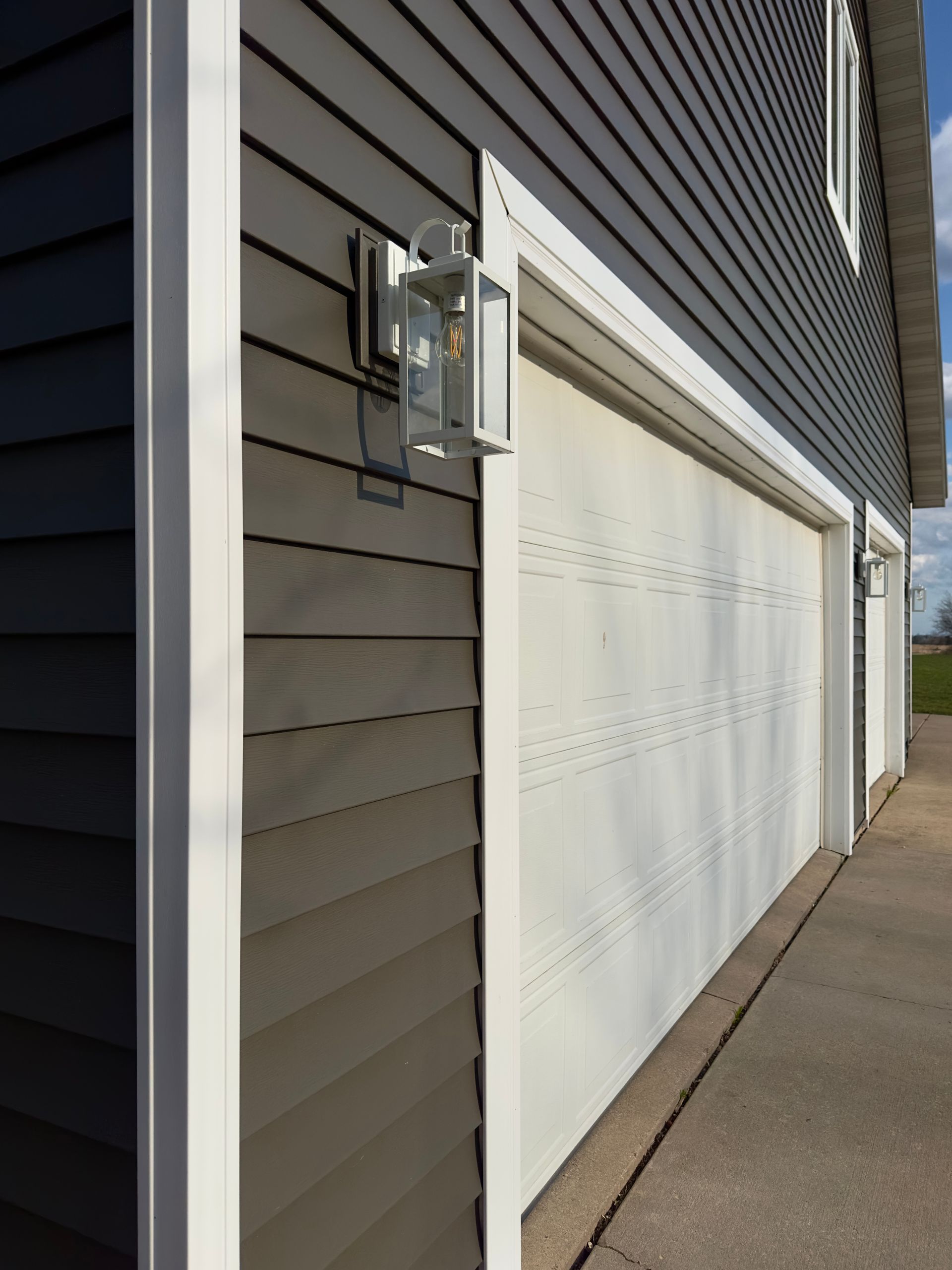 Residential Siding & Window Replacement, Norandex D5 Graphite 2024, Hail Damage Restoration in Hortonville WI before & after