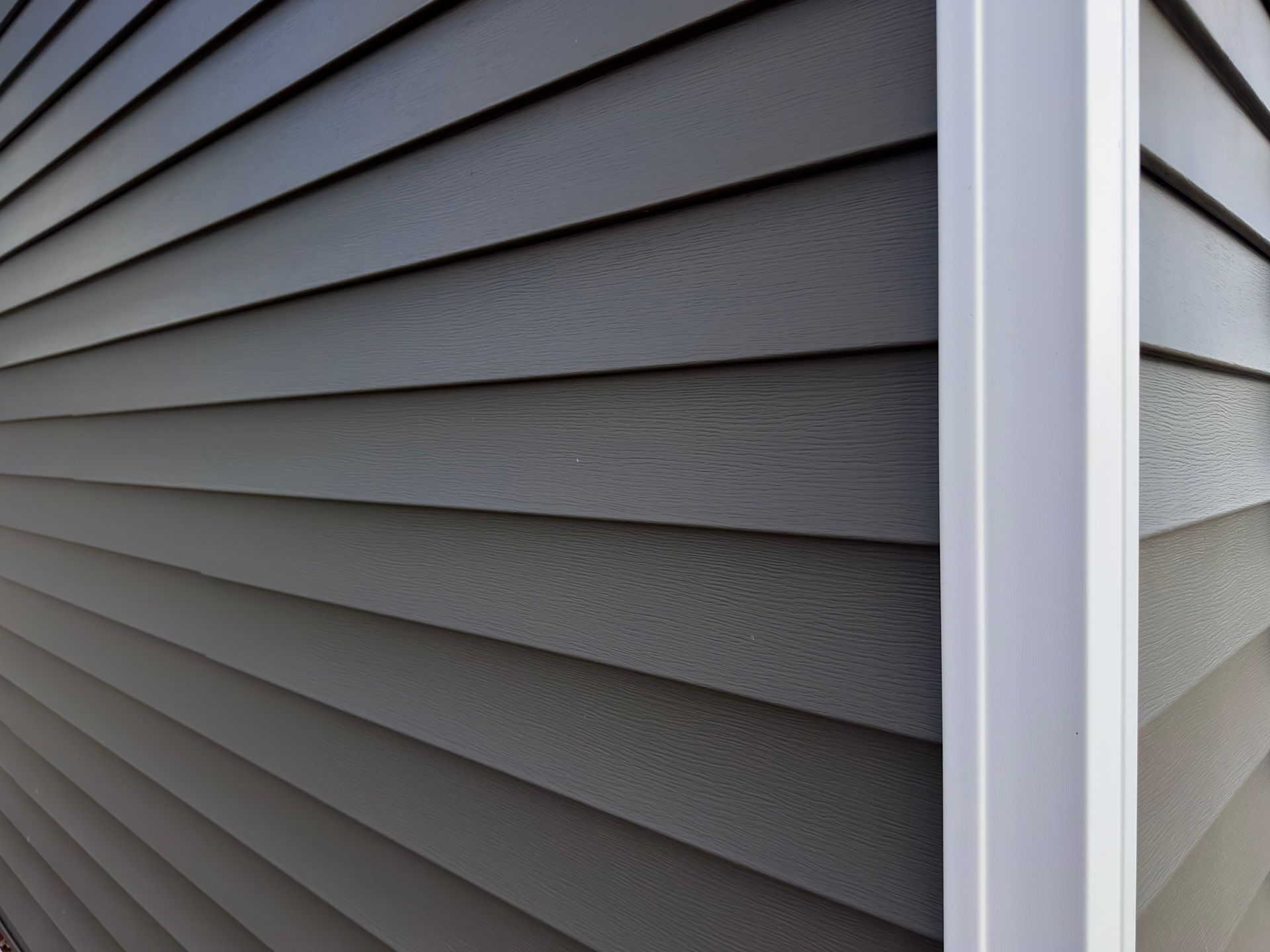 Residential Siding & Window Replacement, Norandex D5 Graphite 2024, Hail Damage Restoration Roofing Contractor Hortonville WI