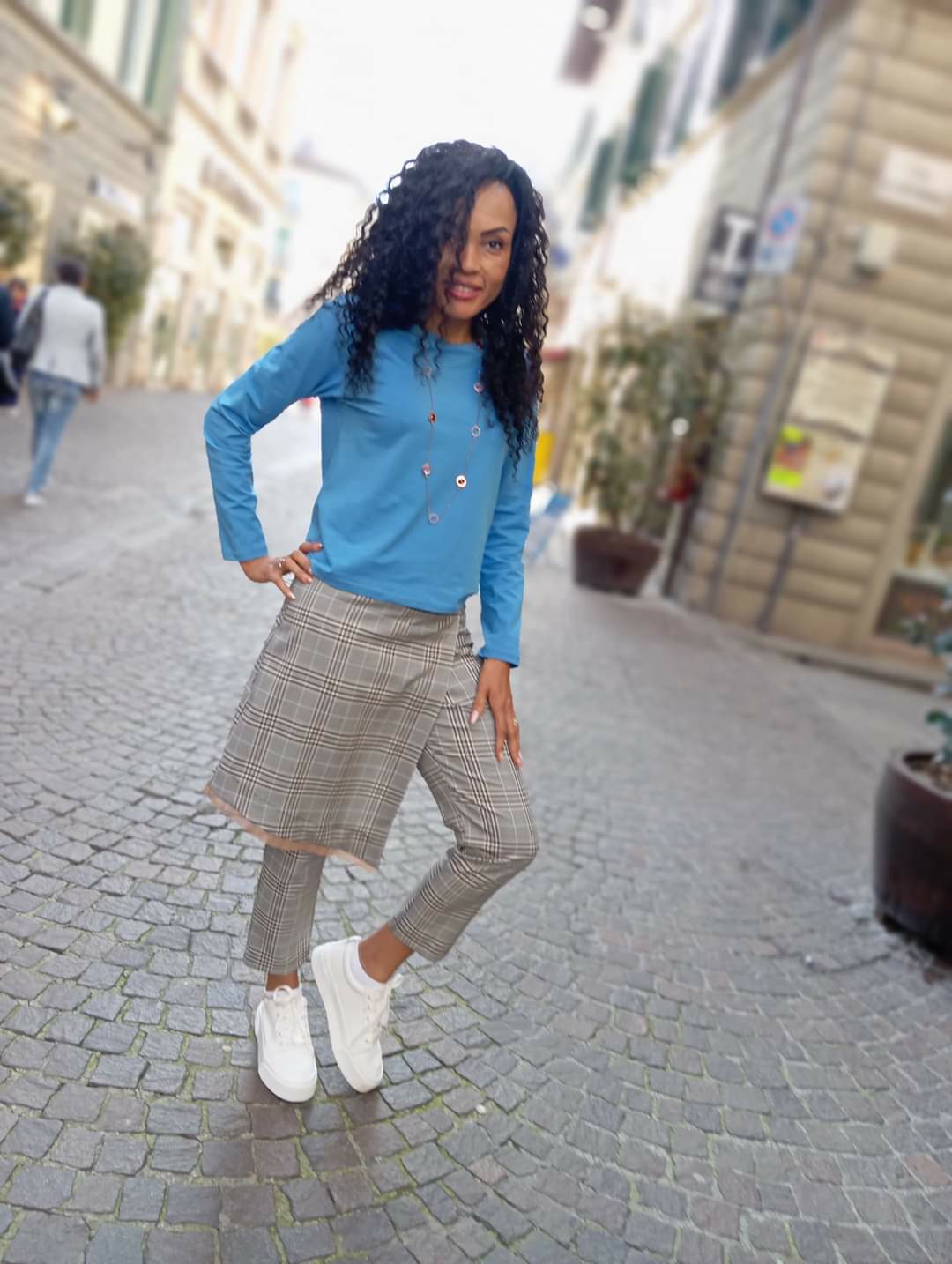 pantalone grigio