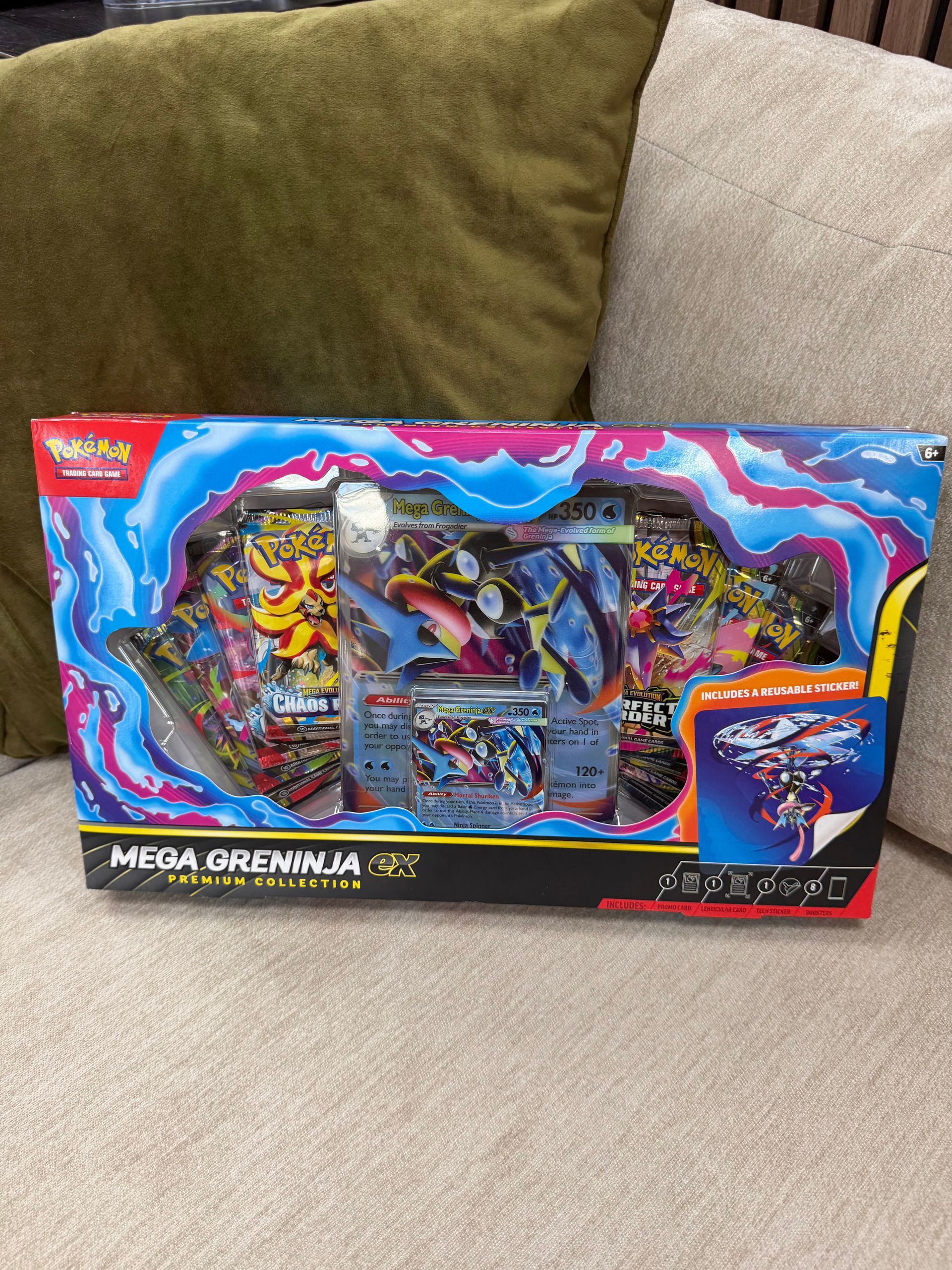 Pokémon TCG: Mega Greninja ex Premium Collection
