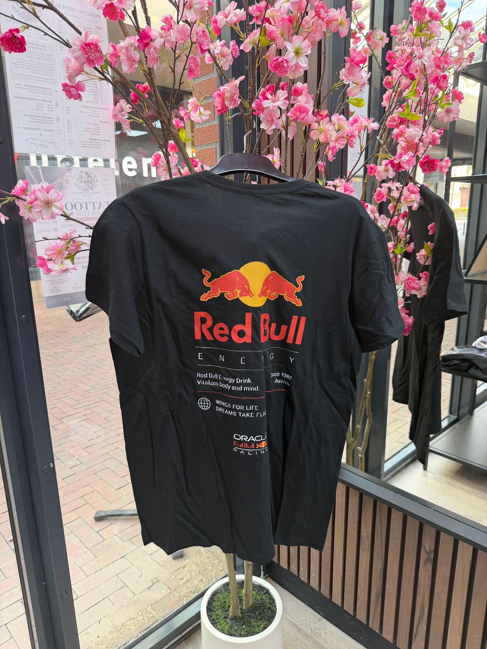 Zwart bedrukte T-shirt met Red Bull-print