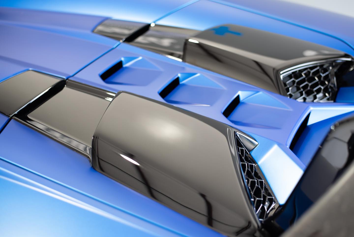 Blu Ageus Lamborghini Performante Spyder Xpel Stealth Paint Protection Film details