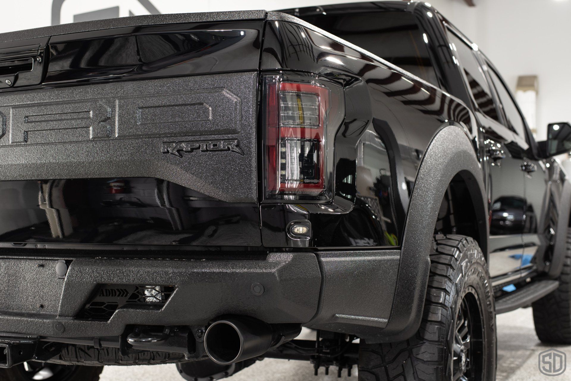 Ford F-150 Raptor Level 3 paint correction modesta BC-08 Neosillica matrix coating rear view Orlando Florida