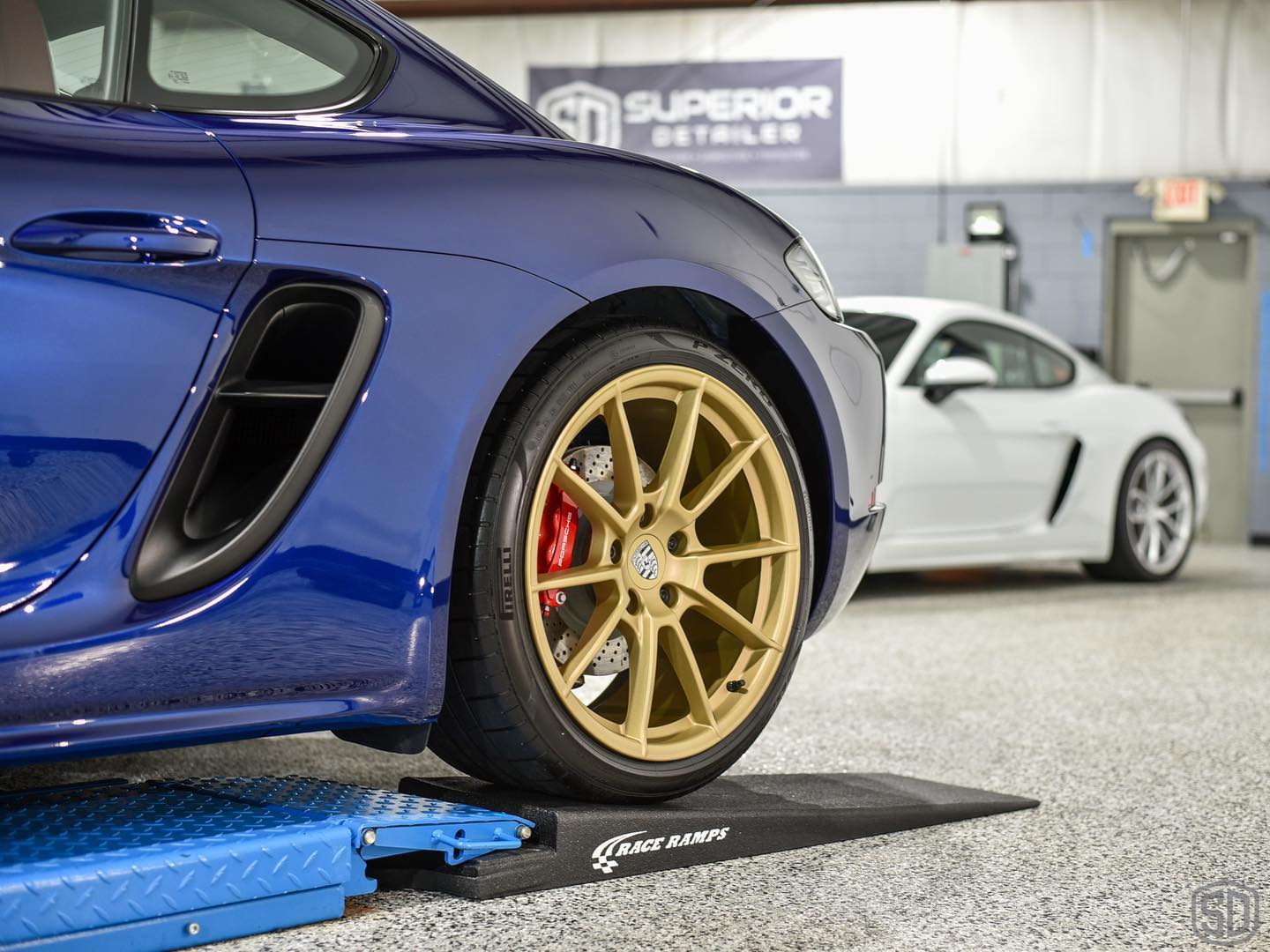 Gentian Blue Porsche Cayman 718 GTS