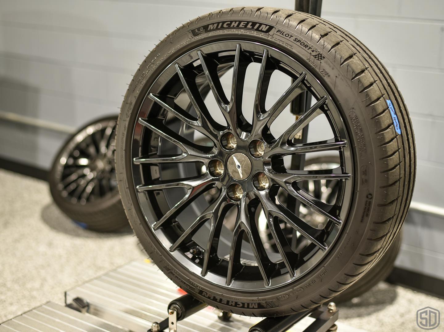 Genesis G70 Modesta Wheel Coating